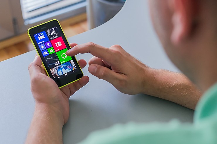Nokia Lumia 630 (21).jpg